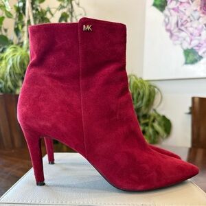 Michael Kors Dorothy Red Suede Ankle Boot Bootie Size Zip Size 9